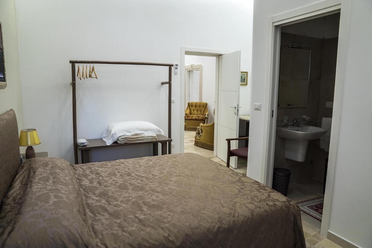 B&B Conte Cavour Барлетта Екстер'єр фото